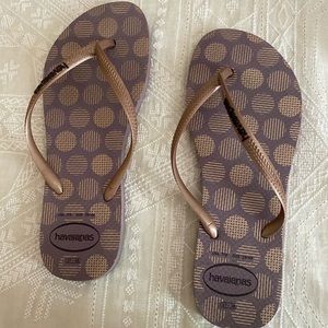 havaianas women’s flip flops.